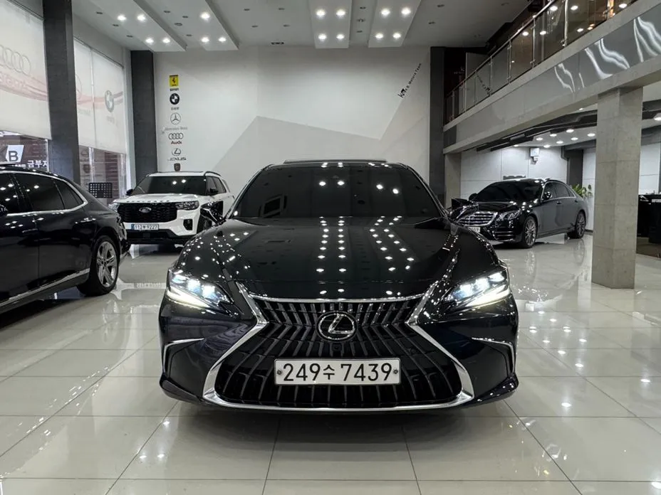 Lexus ES 2025 из KR, фото 8