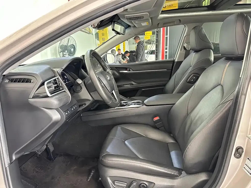 Toyota Camry 2022 из CN, фото 9