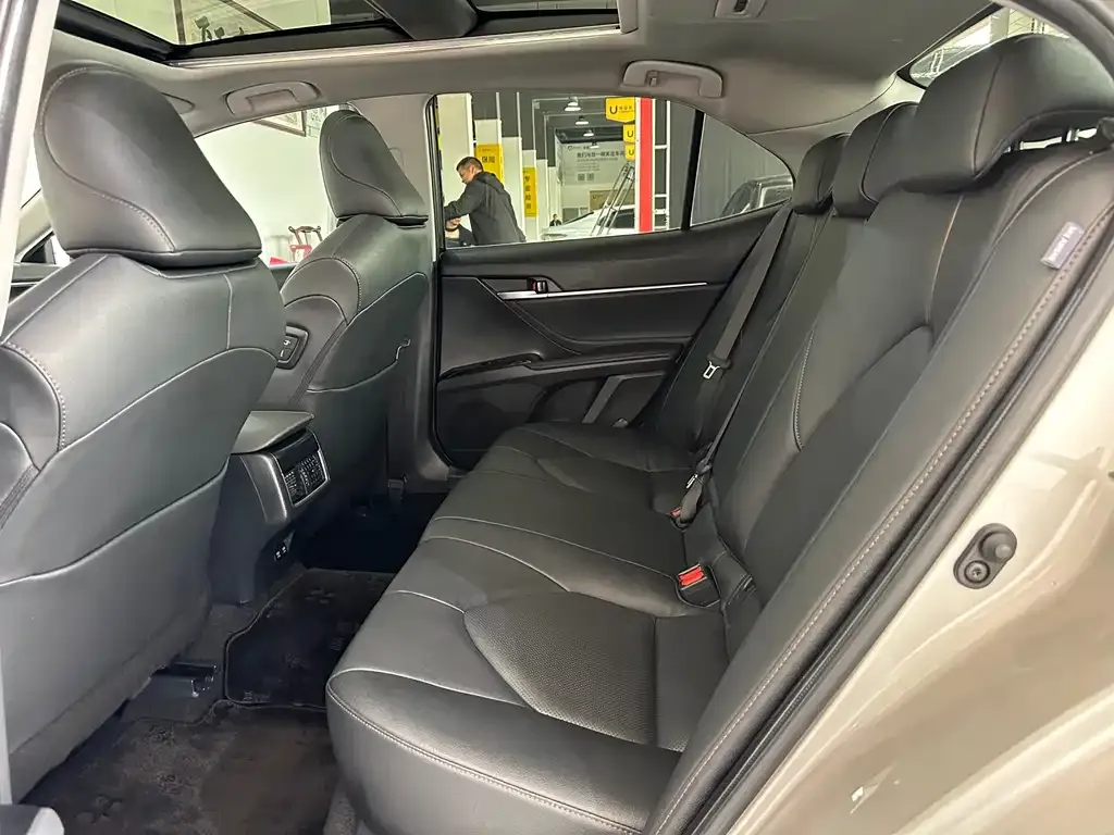 Toyota Camry 2022 из CN, фото 7