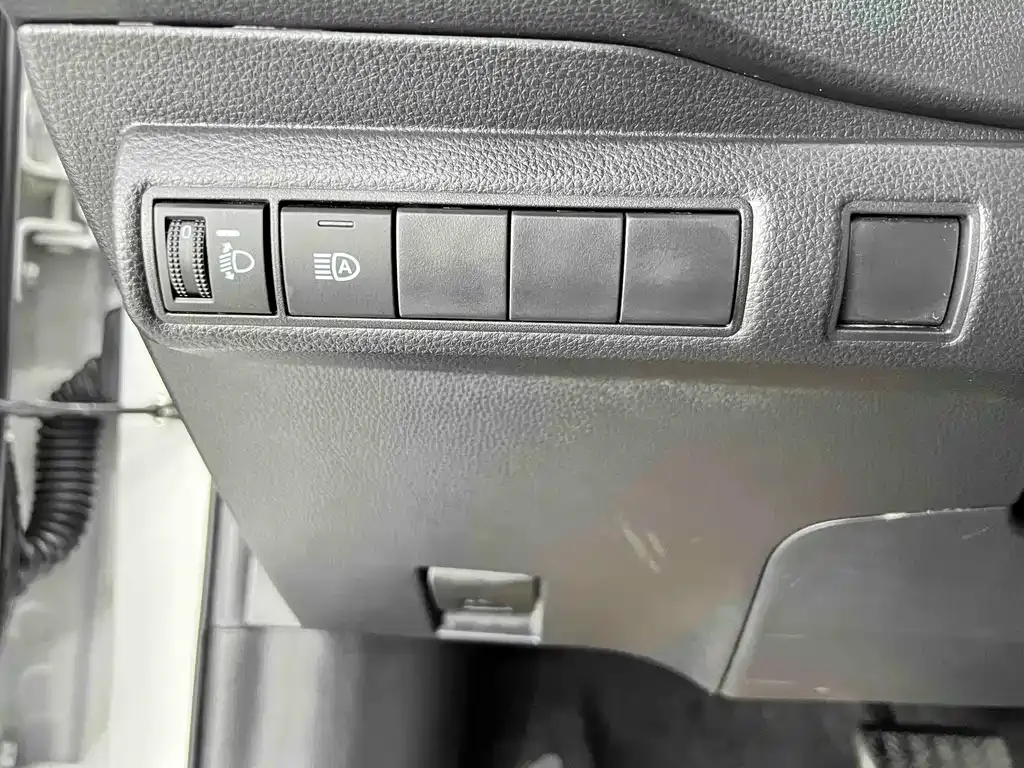 Toyota Corolla — фото 3