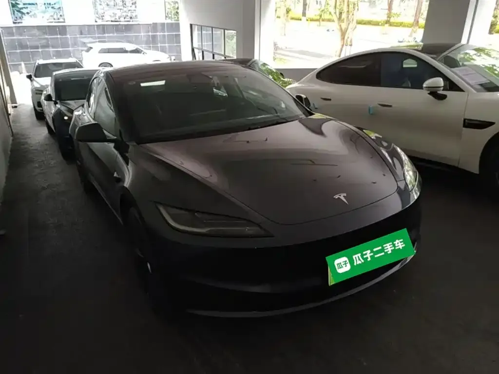 Tesla Model 3 — фото 3