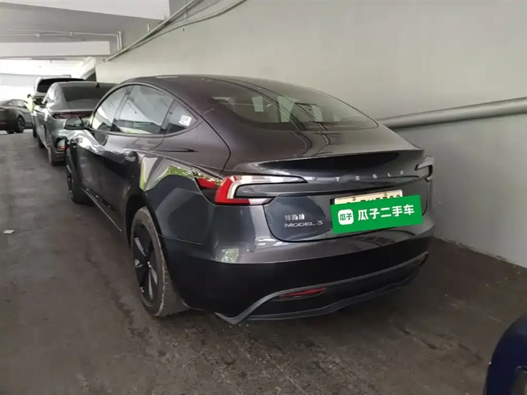 Tesla Model 3 — фото 2