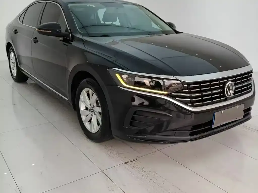 Volkswagen Passat — фото 7