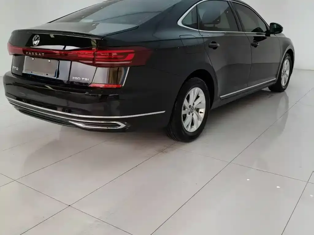 Volkswagen Passat — фото 2