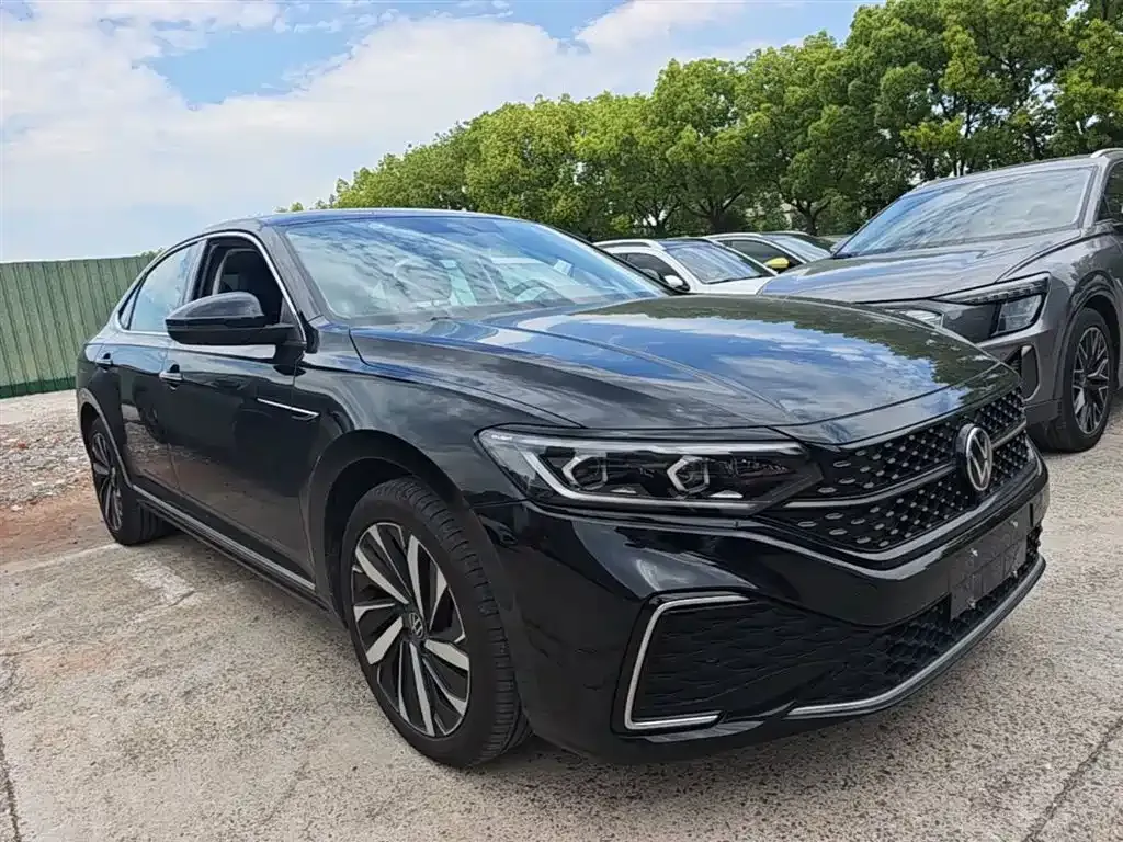Volkswagen Passat — фото 8