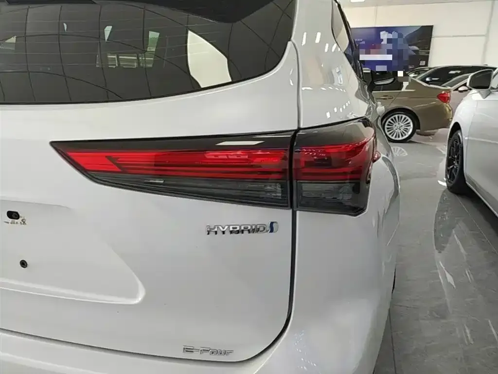 Toyota Highlander 2023 из CN, фото 2