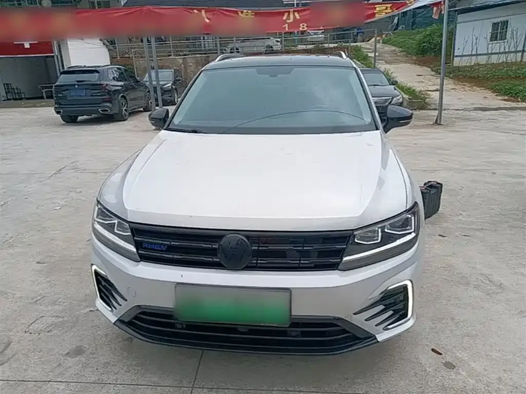 Volkswagen 途观L插电混动 2021 из CN, фото 2