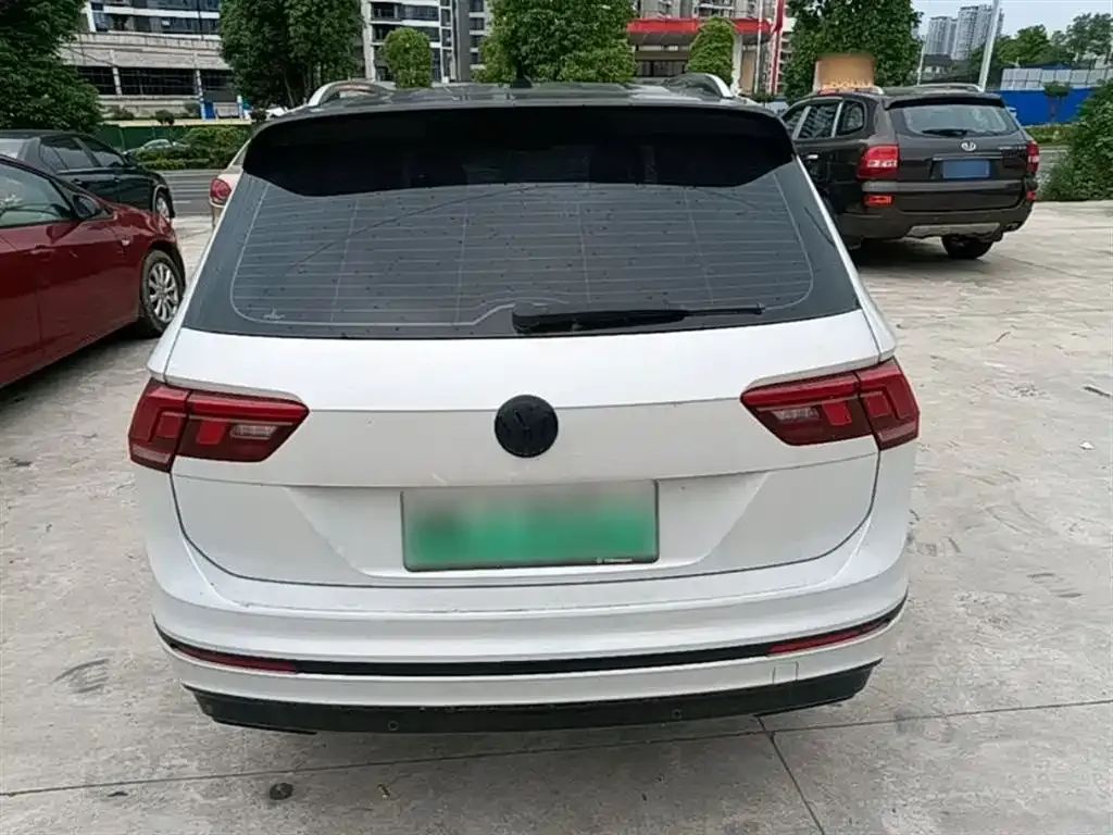 Volkswagen 途观L插电混动 2021 из CN, фото 5