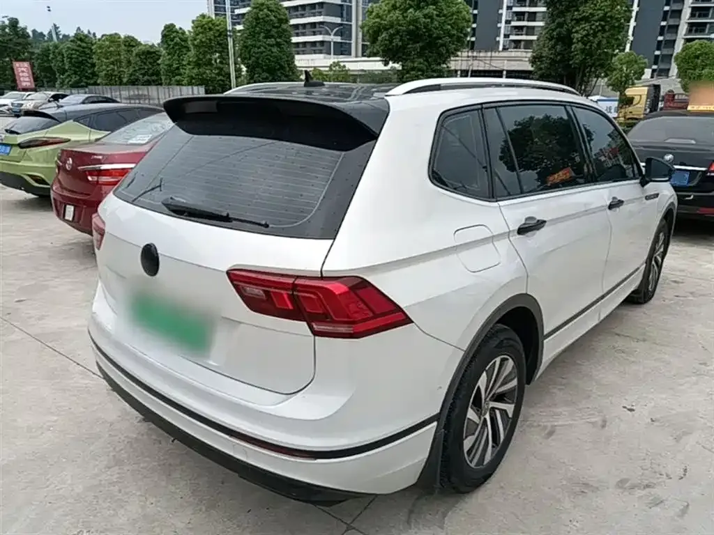 Volkswagen 途观L插电混动 2021 из CN, фото 4