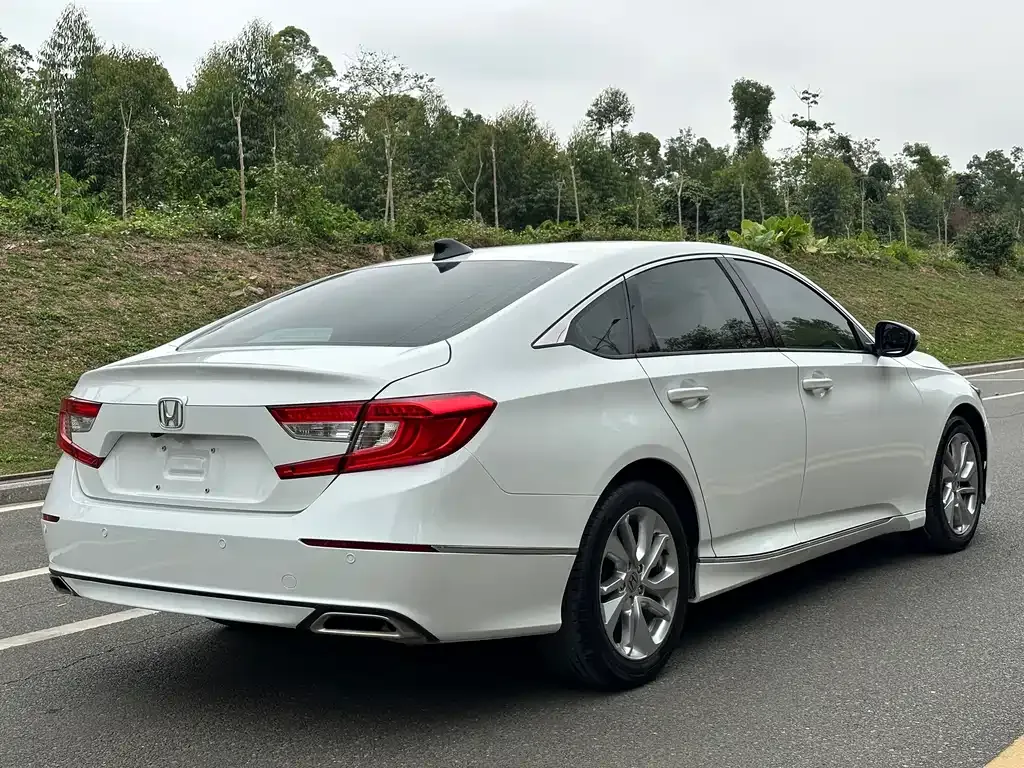 Honda Accord 2021 из CN, фото 7