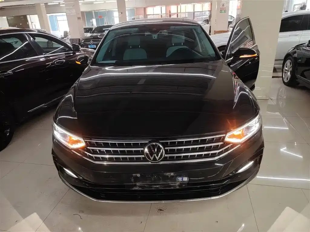 Volkswagen Magotan 2023 из CN, фото 8