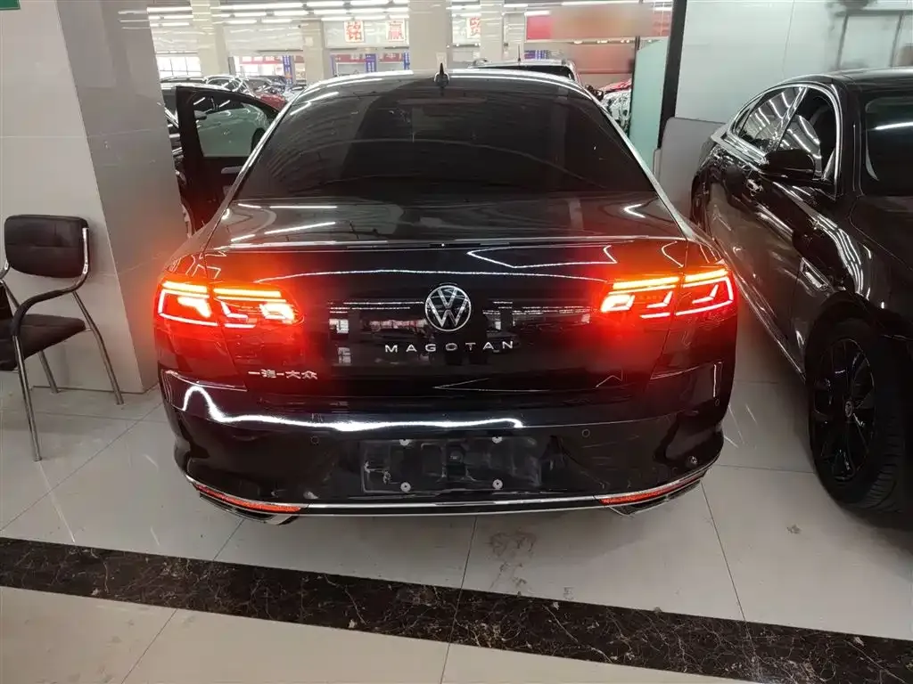 Volkswagen Magotan 2023 из CN, фото 3