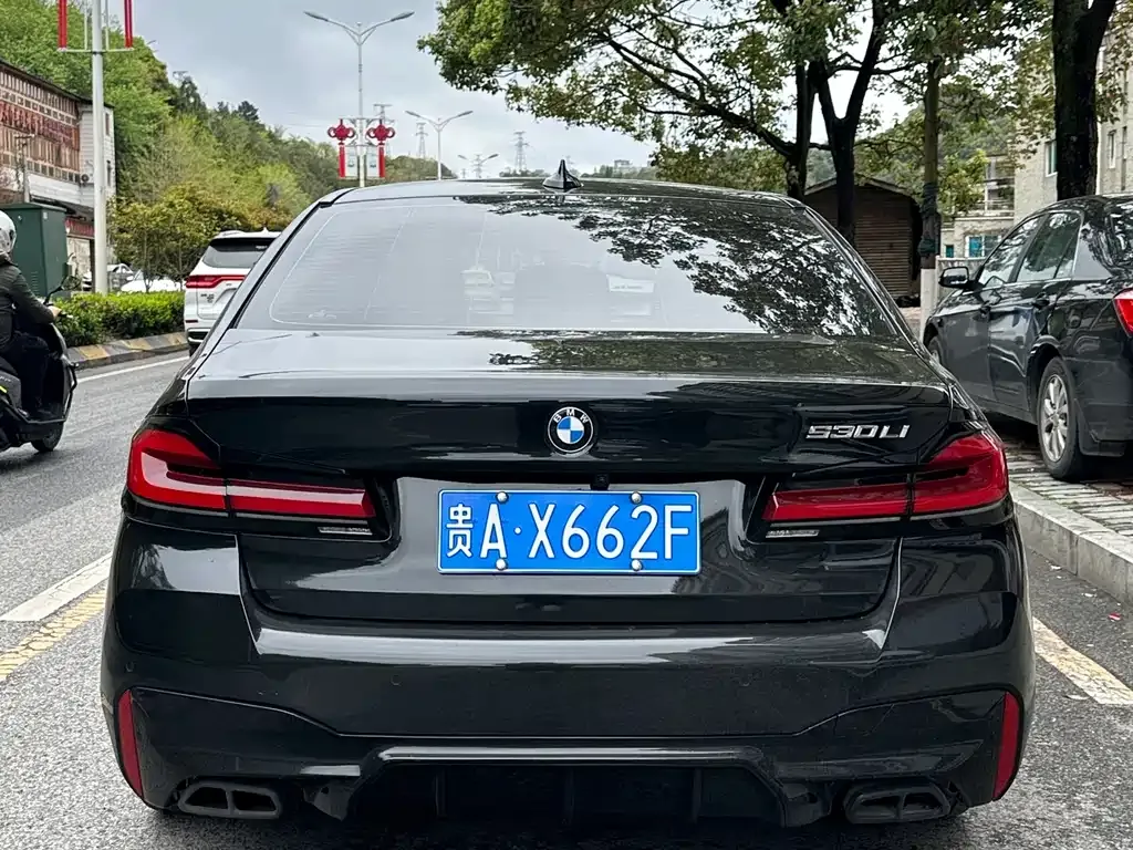 BMW 5 Series — фото 10