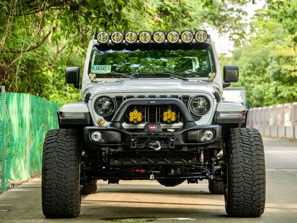 Jeep Gladiator — фото 8