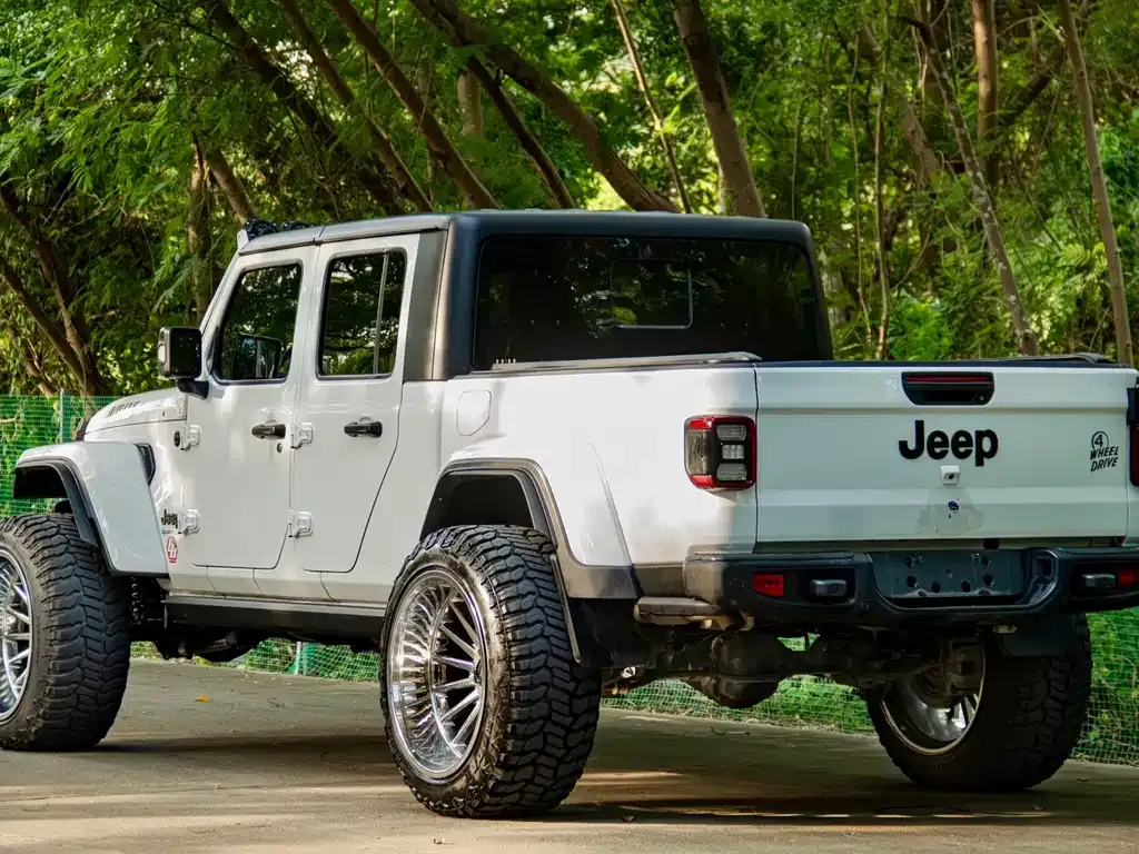 Jeep Gladiator — фото 4
