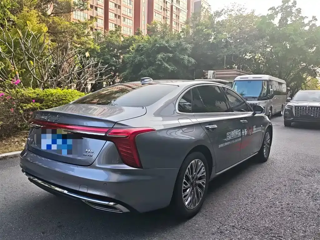 Hongqi H5 — фото 10