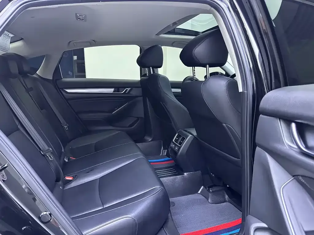 Honda Accord 2022 из CN, фото 10