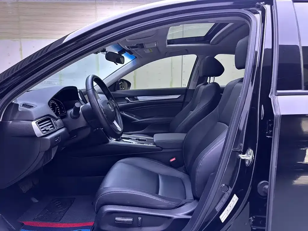 Honda Accord 2022 из CN, фото 5