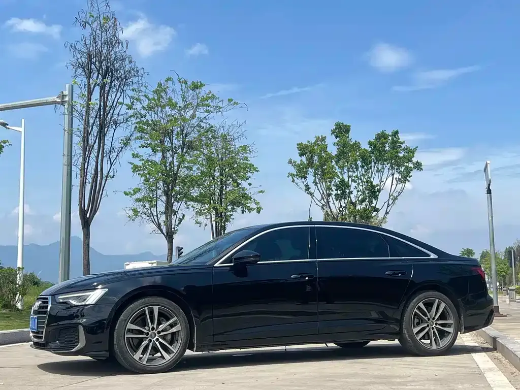 Audi A6L 2021 из CN, фото 7