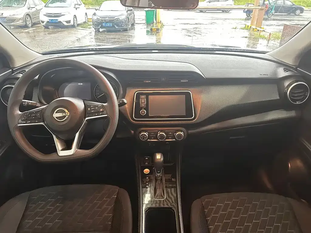 Nissan Kicks — фото 4