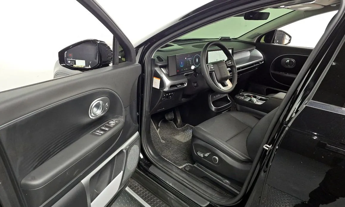 Hyundai Ioniq9 — фото 10