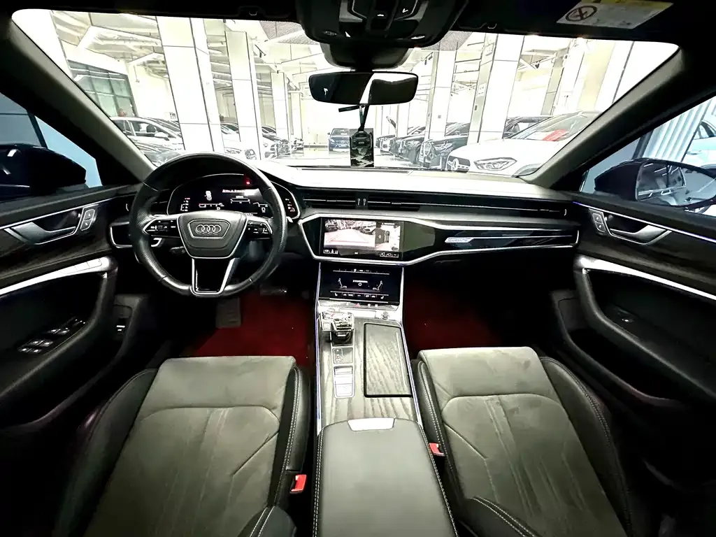 Audi A6L 2024 из CN, фото 3