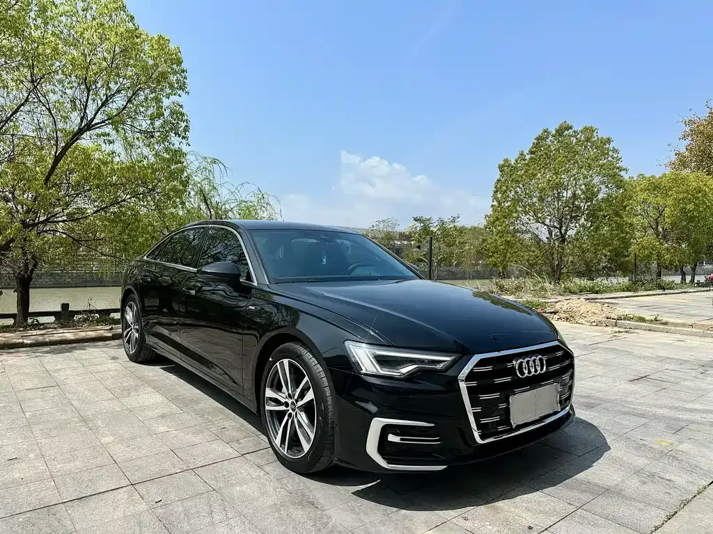 Audi A6L — фото 8