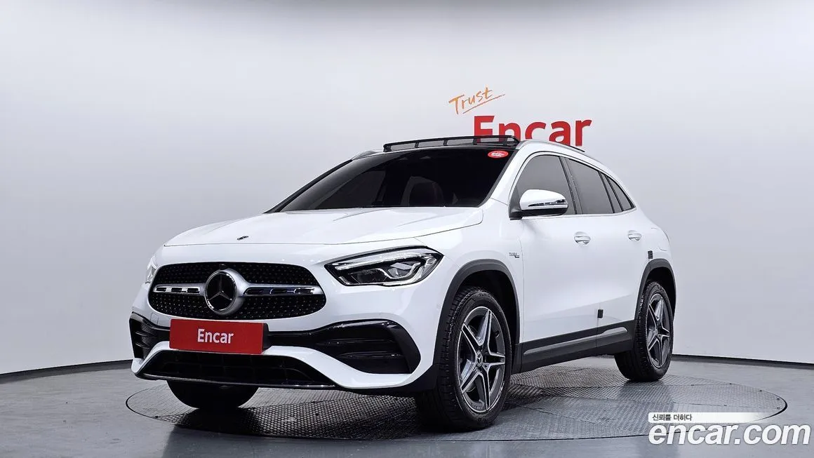 Mercedes-Benz GLA-Class — фото 1