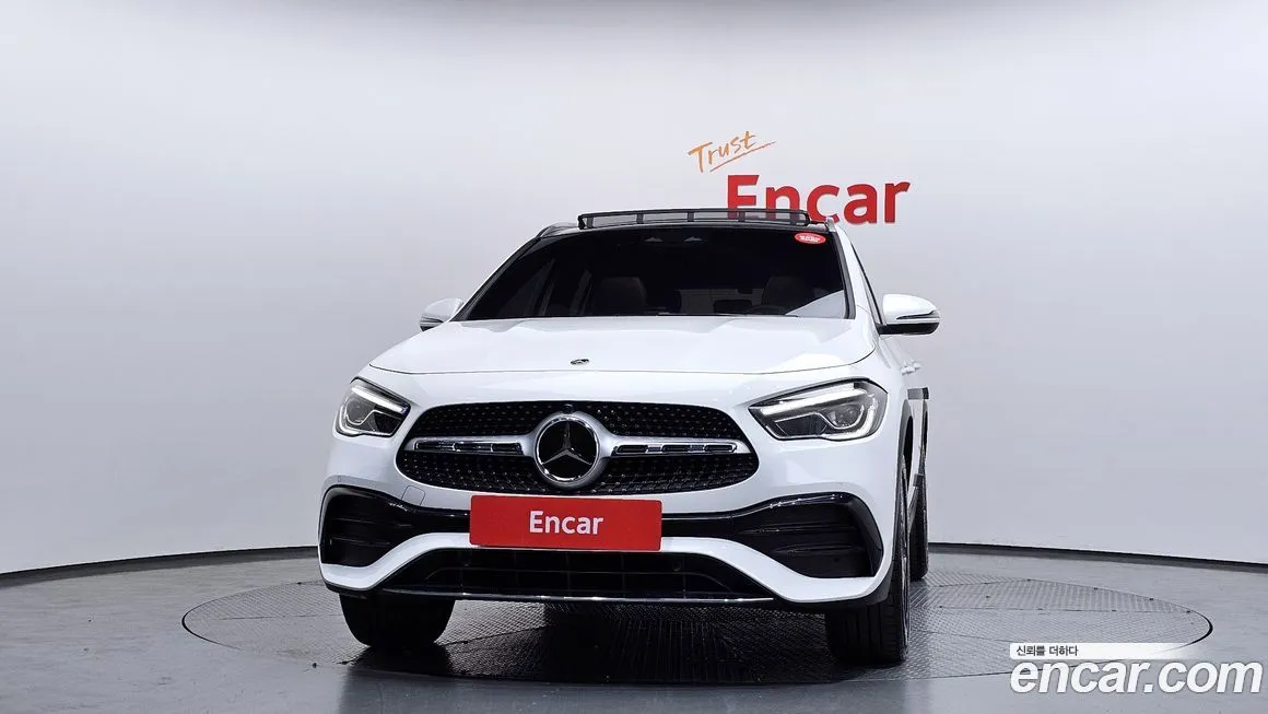 Mercedes-Benz GLA-Class — фото 2
