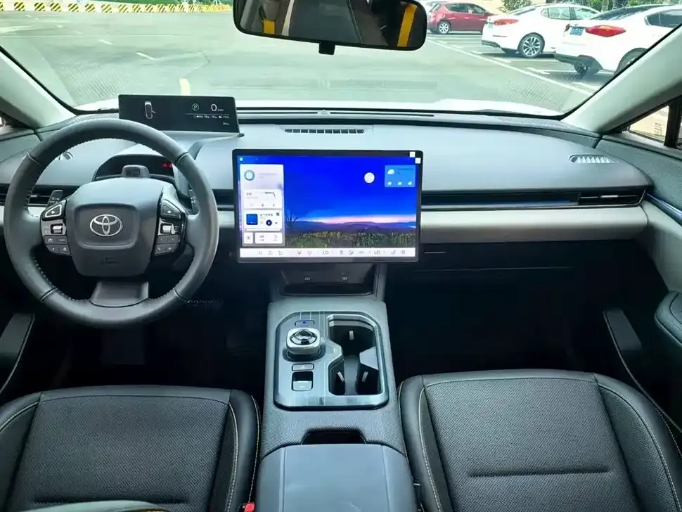Toyota bZ5 2025 из CN, фото 3