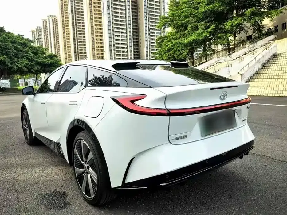 Toyota bZ5 2025 из CN, фото 4