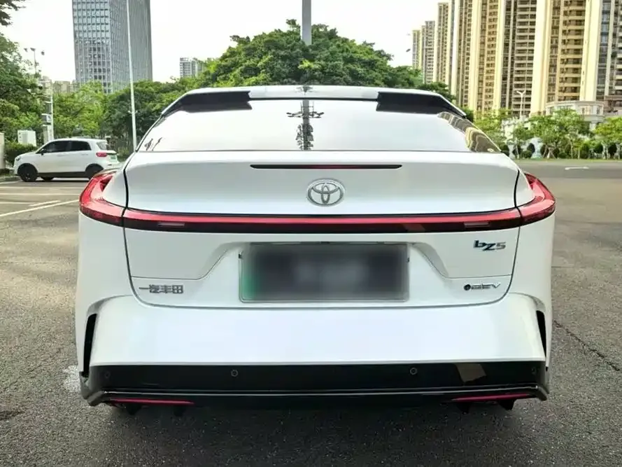 Toyota bZ5 2025 из CN, фото 7