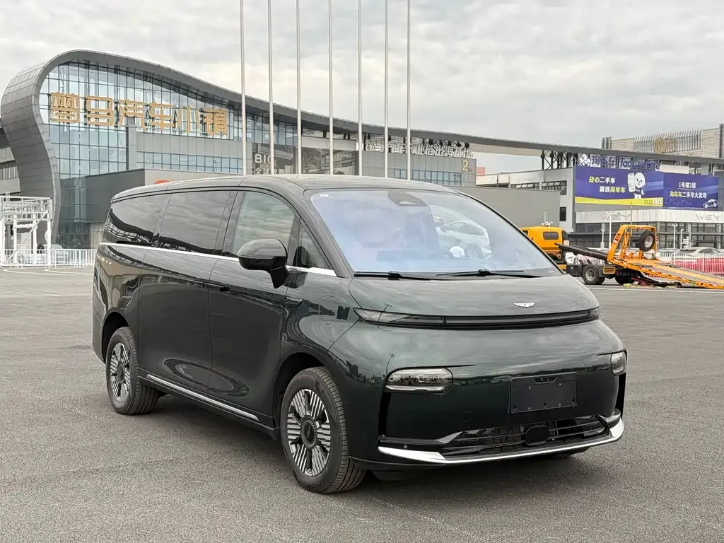 Geely Yizhen L380 2026 из CN, фото 10