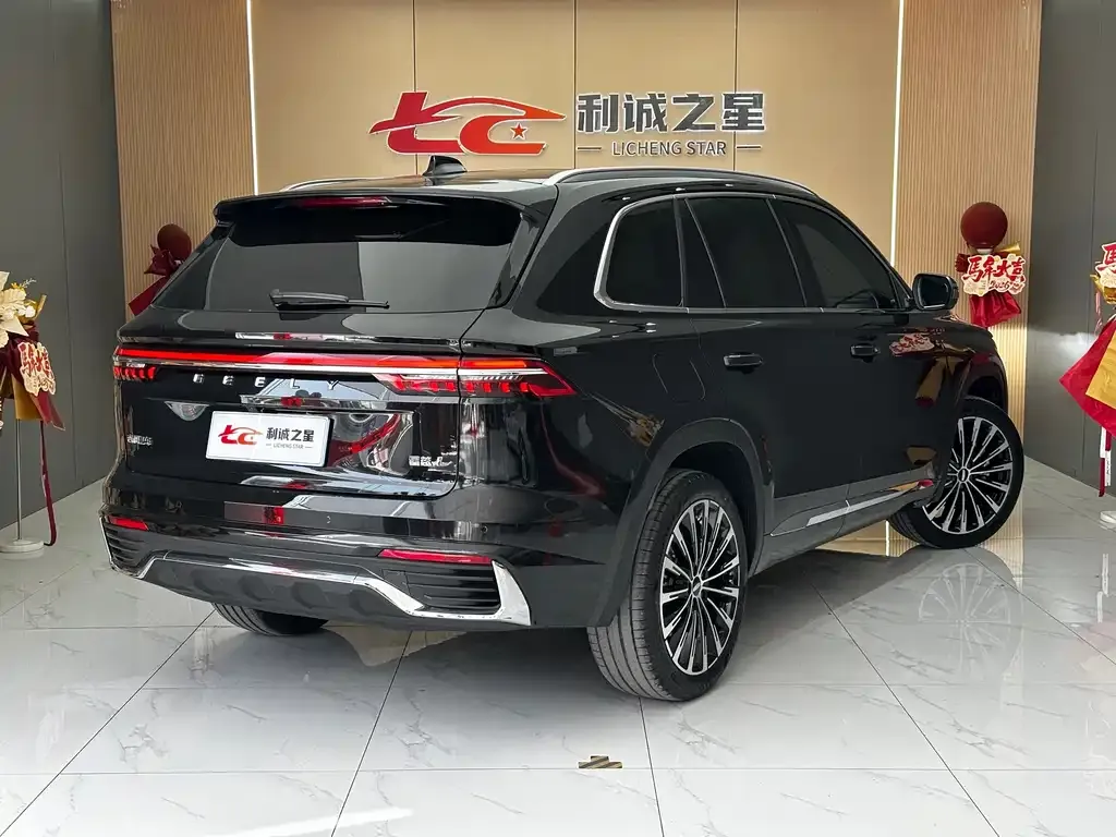 Geely Xingyue L — фото 10