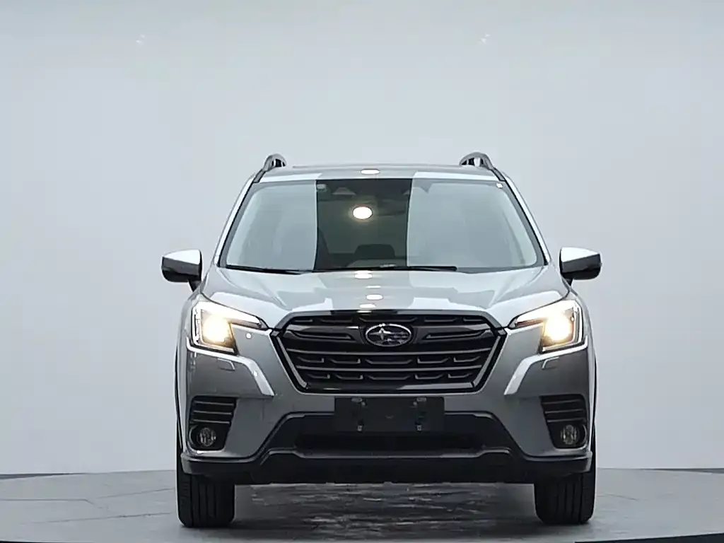 Subaru Forester 2023 из CN, фото 4