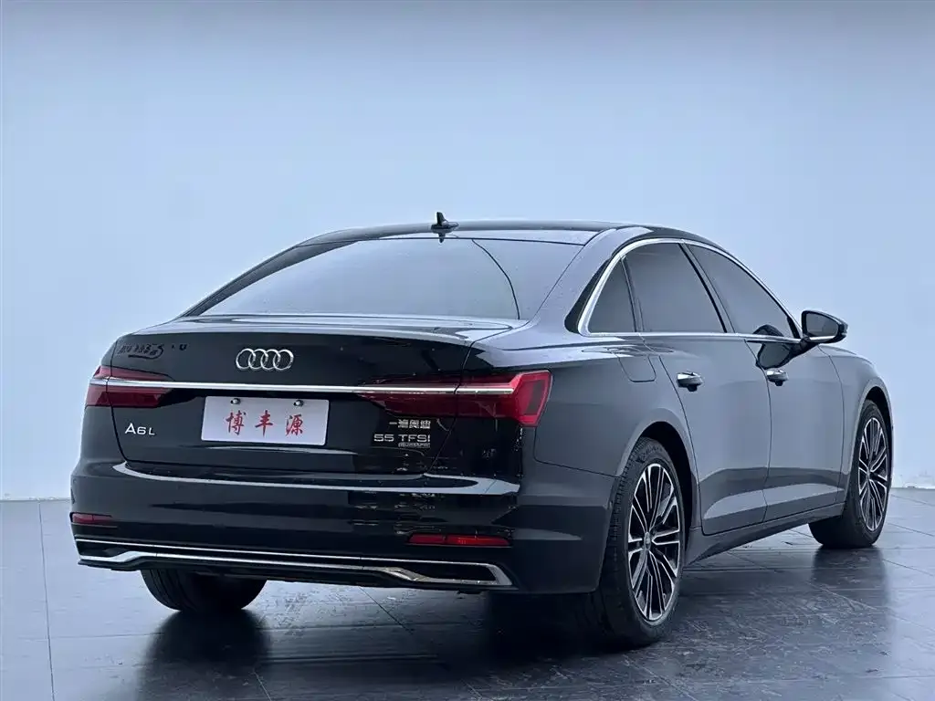Audi A6L — фото 6