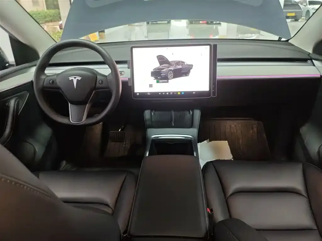 Tesla Model Y — фото 5