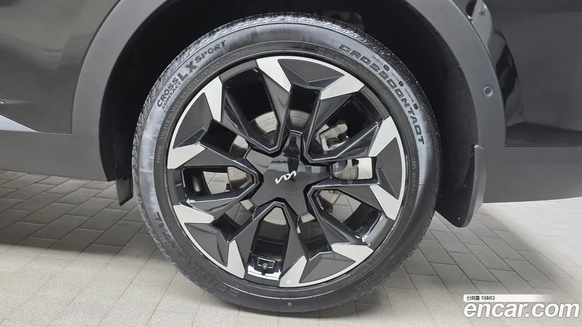 Kia Sorento — фото 6