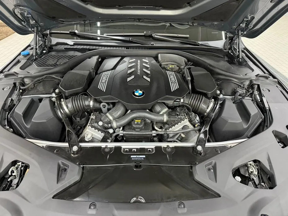 BMW 8-Series 2023 из KR, фото 8