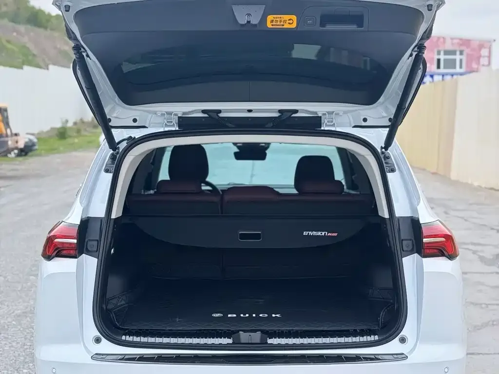 Buick Envision Plus — фото 5