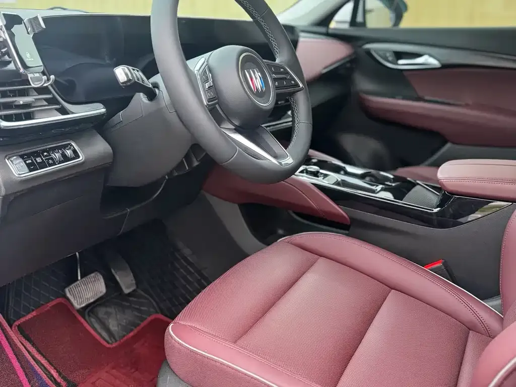 Buick Envision Plus — фото 7
