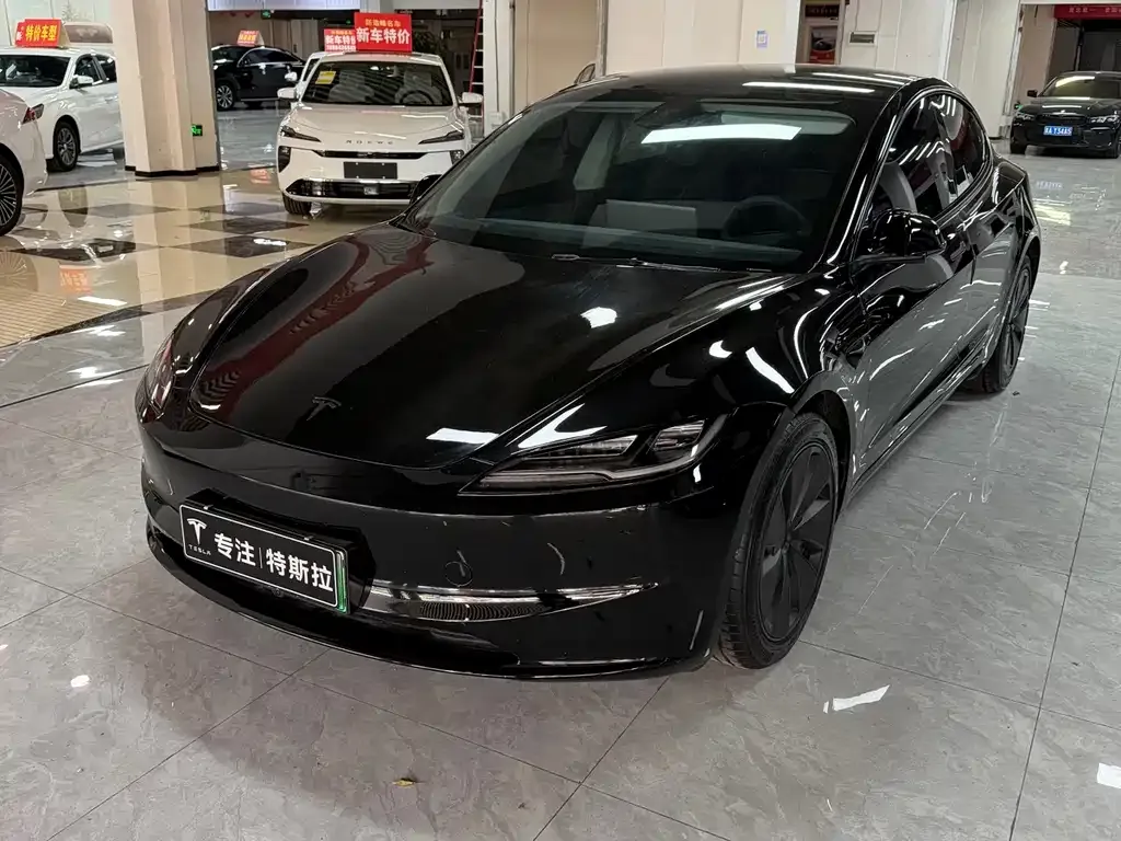 Tesla Model 3 2025 из CN, фото 4