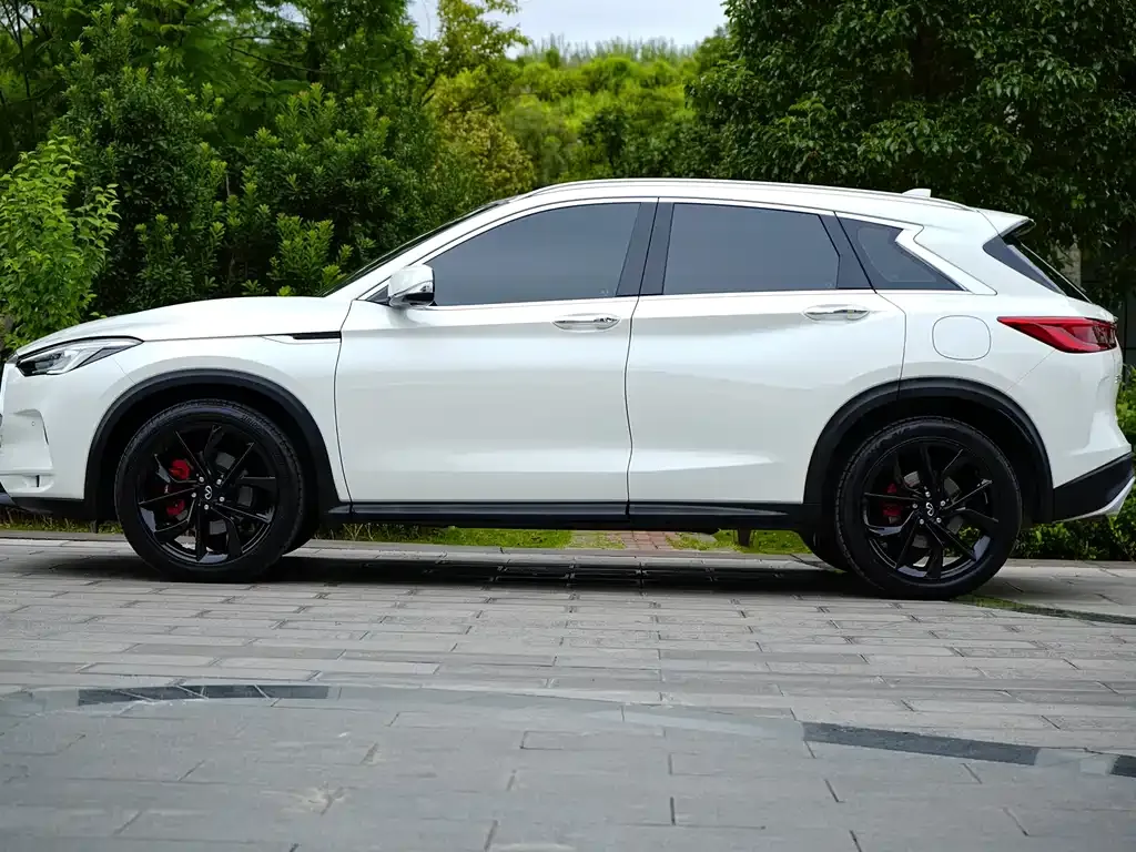 Infiniti QX50 2024 из CN, фото 7