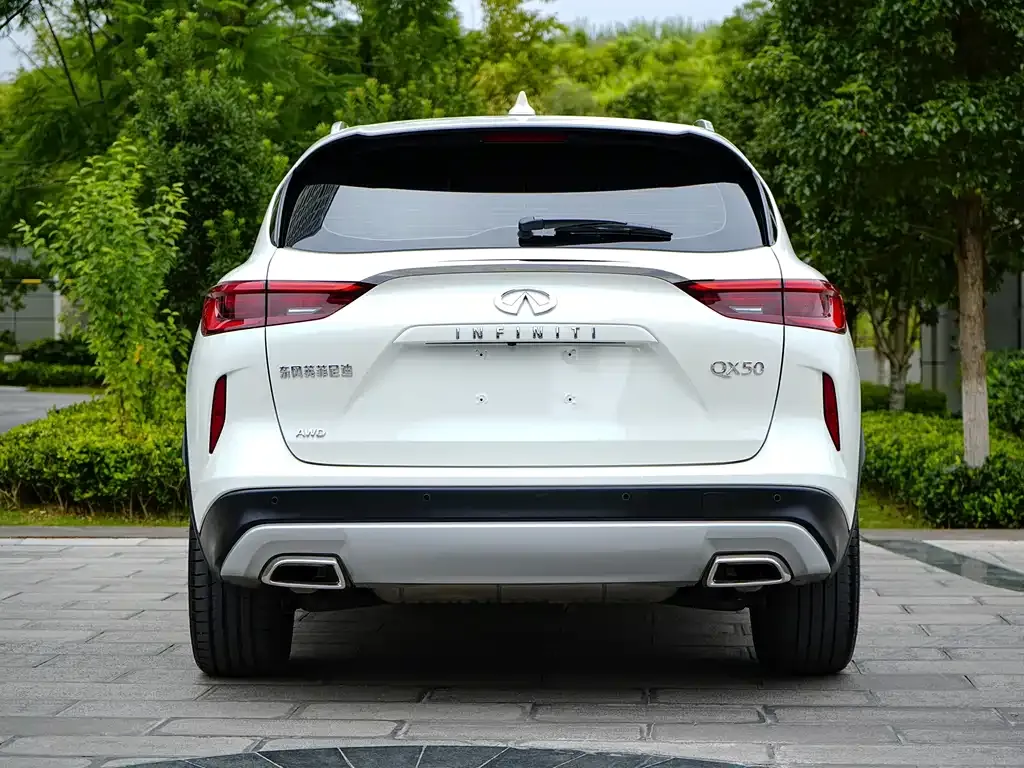 Infiniti QX50 2024 из CN, фото 10