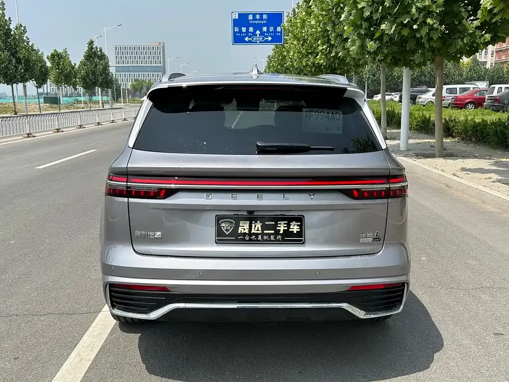 Geely Xingyue L — фото 8