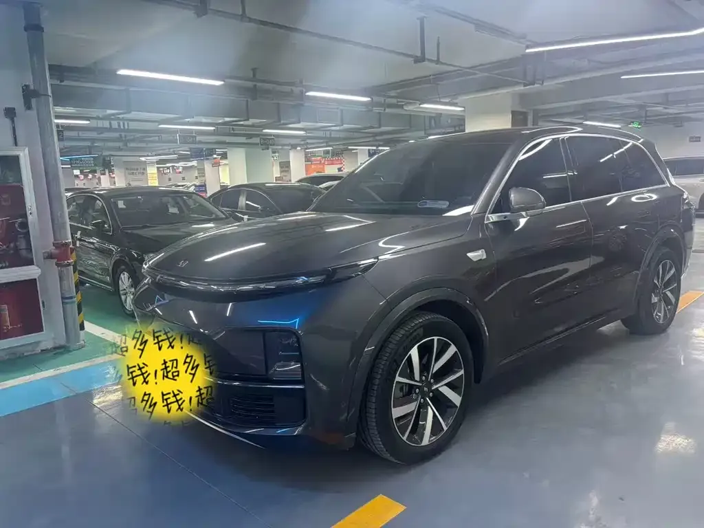 Li Auto L8