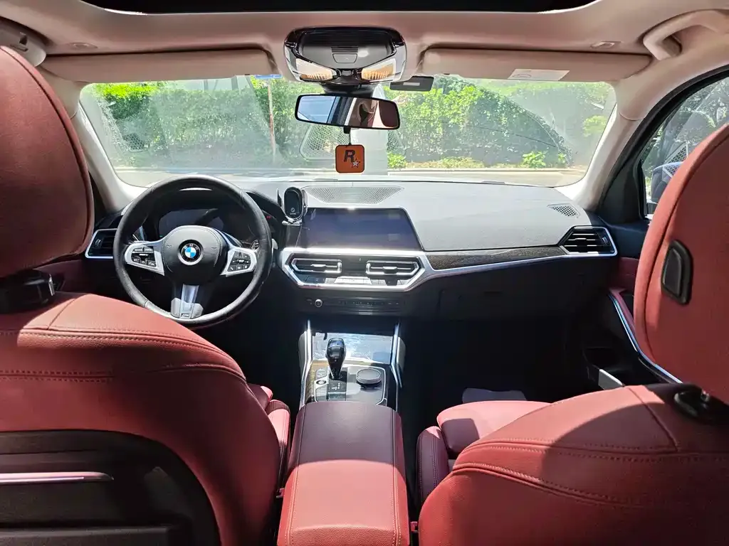 BMW 3 Series 2021 из CN, фото 10