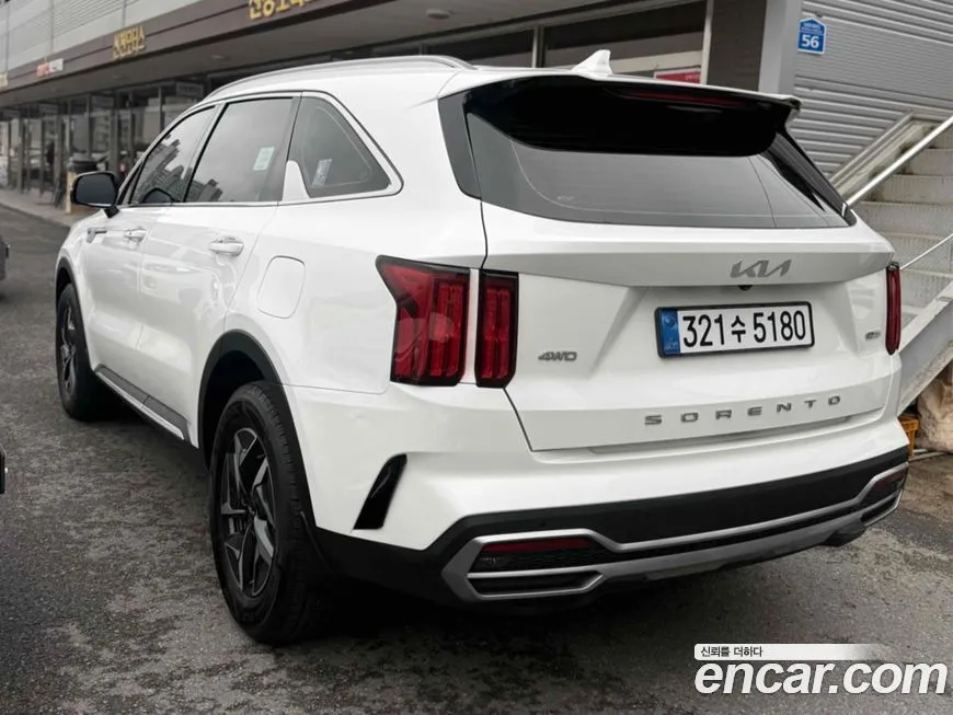 Kia Sorento — фото 4