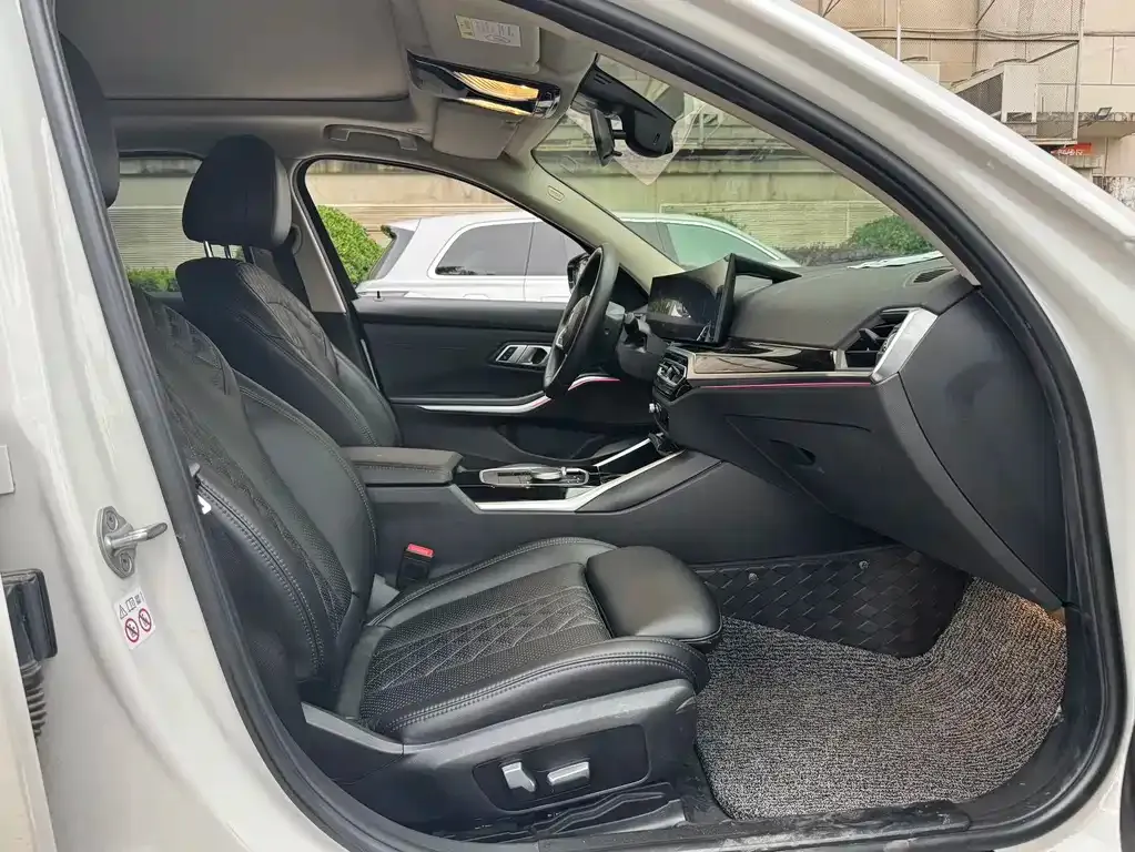 BMW i3 2024 из CN, фото 6