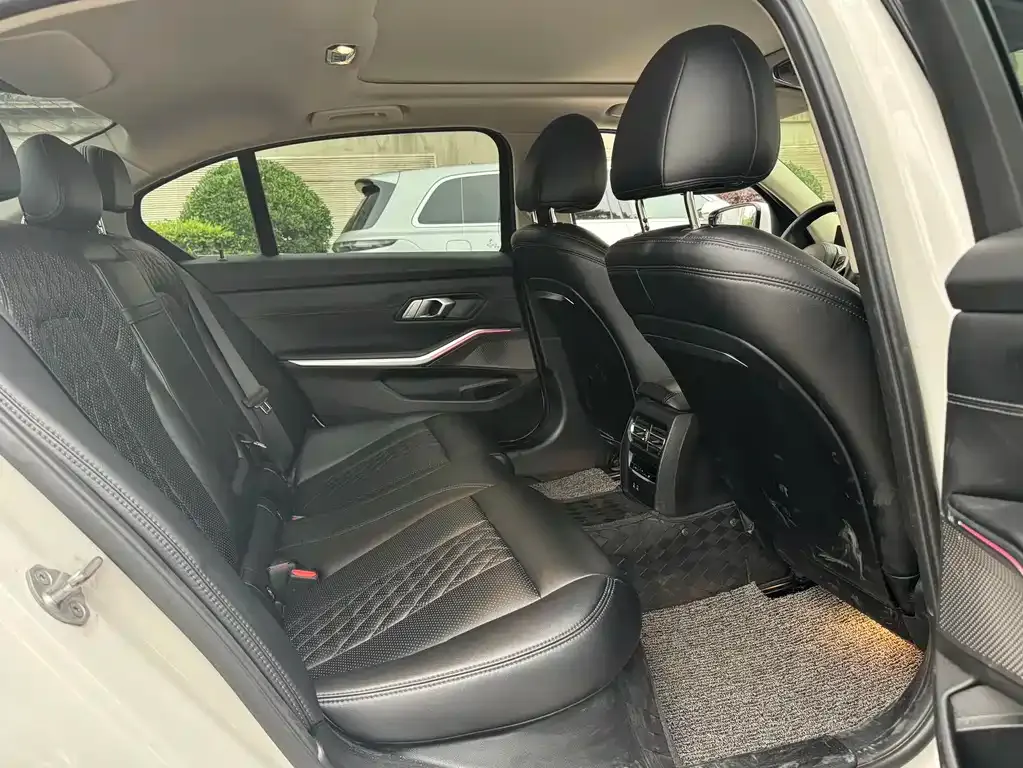 BMW i3 2024 из CN, фото 5